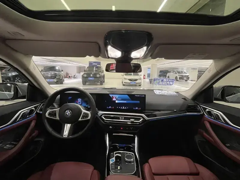 2023 BMW i4 с пробегом 38 000 км