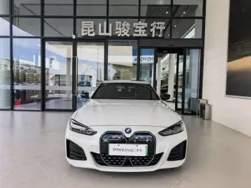 2023 BMW i4 с пробегом 21 000 км