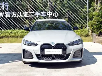 2023 BMW i4 с пробегом 100 км