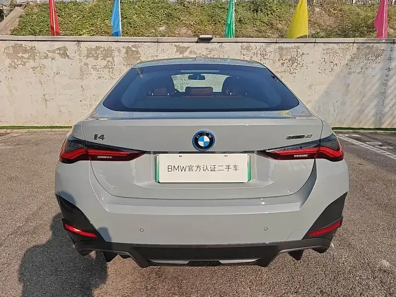 2023 BMW i4 с пробегом 2 500 км