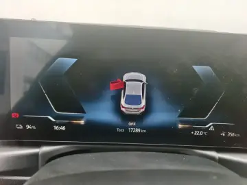 2023 BMW i4 с пробегом 17 500 км