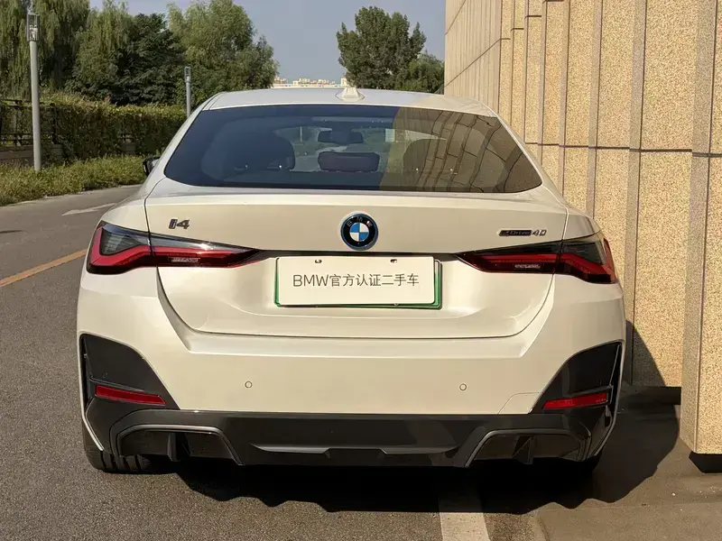 2023 BMW i4 с пробегом 3 500 км