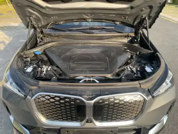 2023 BMW iX1 с пробегом 42 000 км