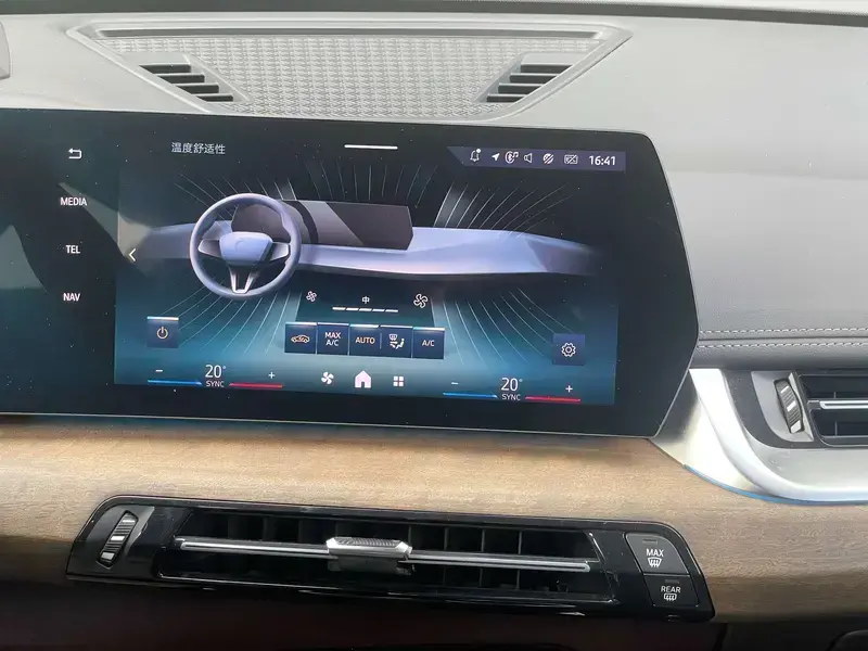 2023 BMW iX1 с пробегом 42 000 км