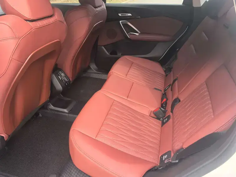 2026 BMW iX1 с пробегом 100 км