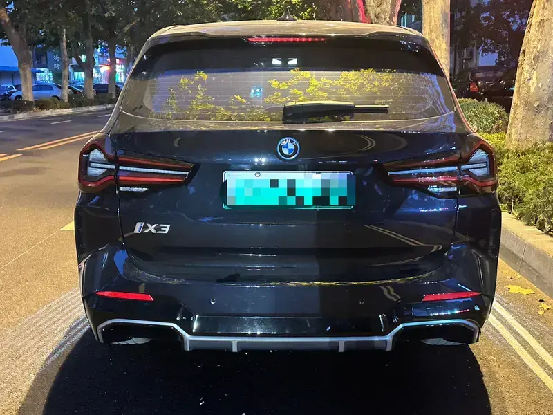 2024 BMW iX3 с пробегом 37 000 км