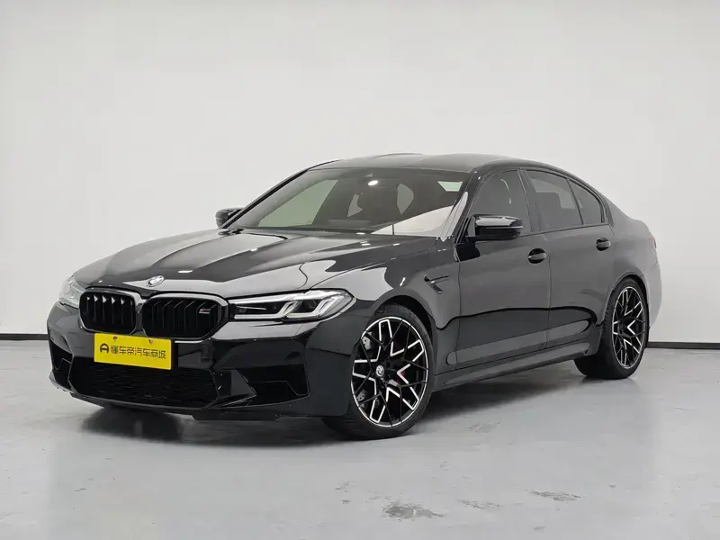 2021 BMW M5 с пробегом 28 300 км