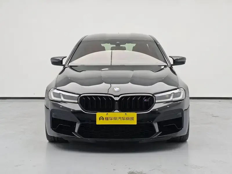 2021 BMW M5 с пробегом 28 300 км