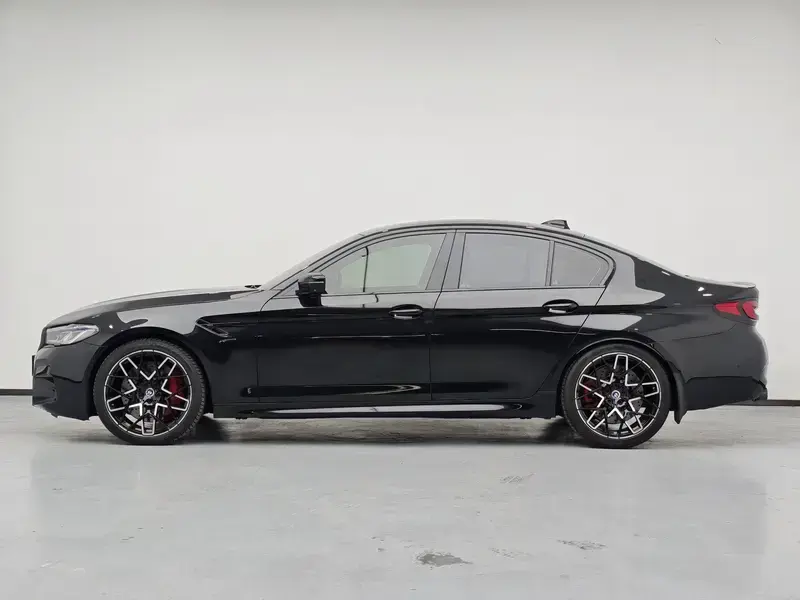 2021 BMW M5 с пробегом 28 300 км