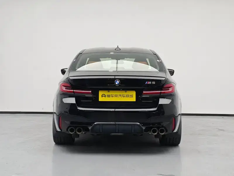 2021 BMW M5 с пробегом 28 300 км