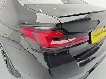 2021 BMW M5 с пробегом 28 300 км