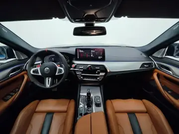 2021 BMW M5 с пробегом 28 300 км