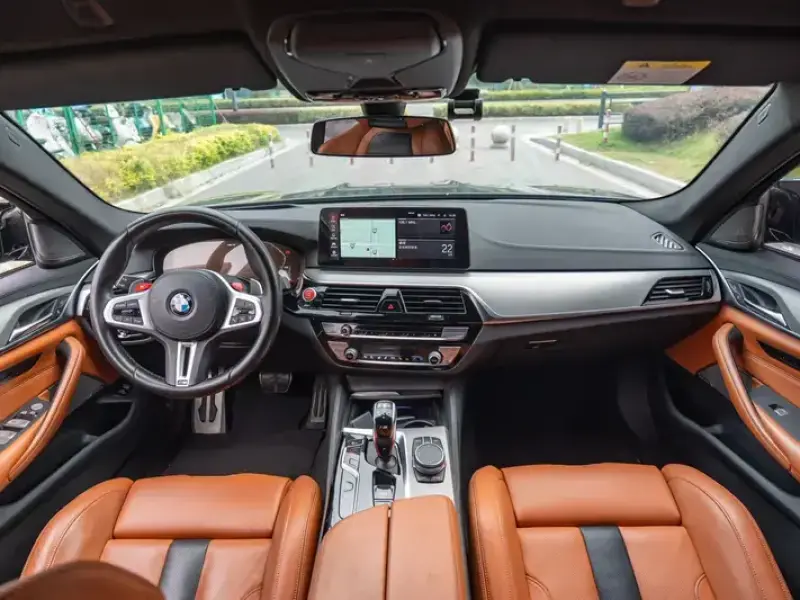 2021 BMW M5 с пробегом 84 000 км