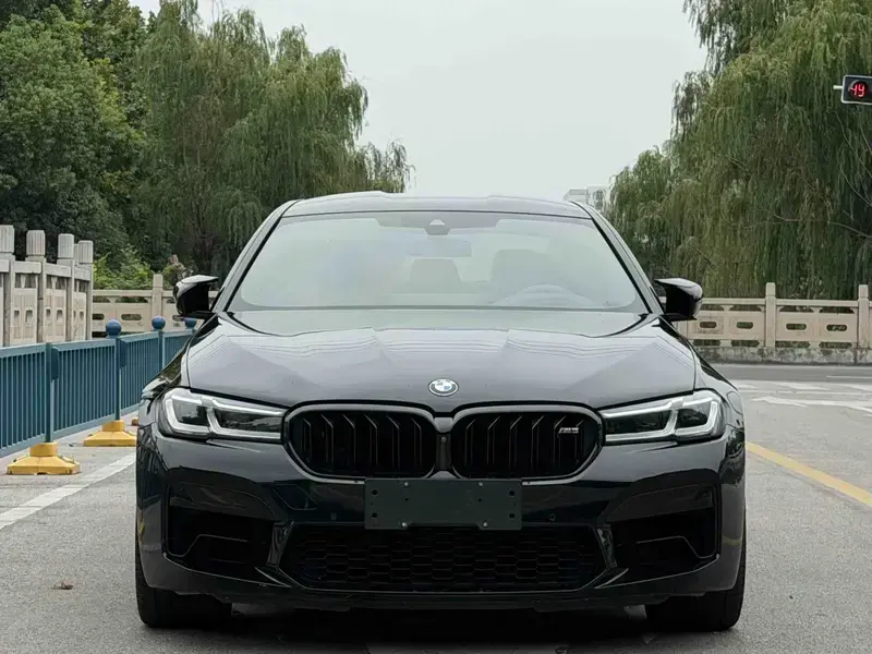 2021 BMW M5 с пробегом 90 000 км