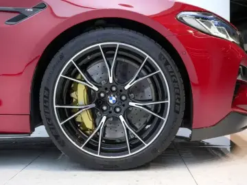 2021 BMW M5 с пробегом 33 000 км