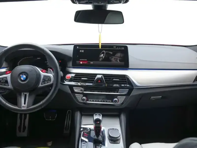 2021 BMW M5 с пробегом 33 000 км