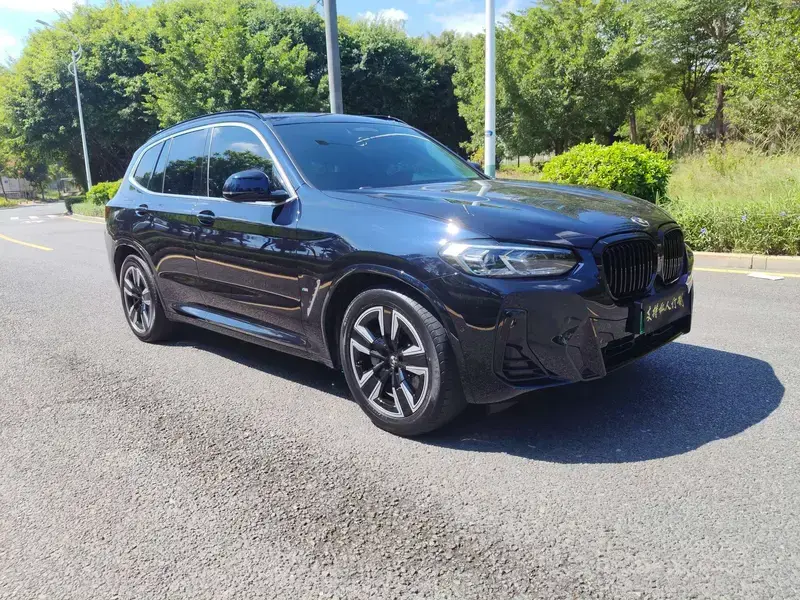 2022 BMW iX3 с пробегом 41 000 км