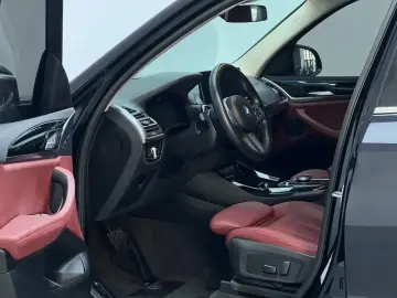 2023 BMW iX3 с пробегом 73 000 км