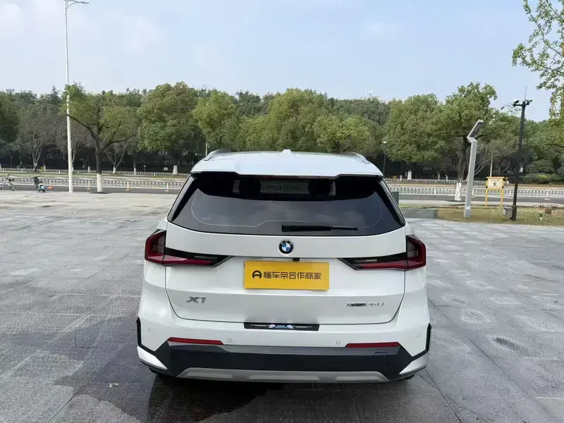 2023 BMW X1 с пробегом 39 000 км