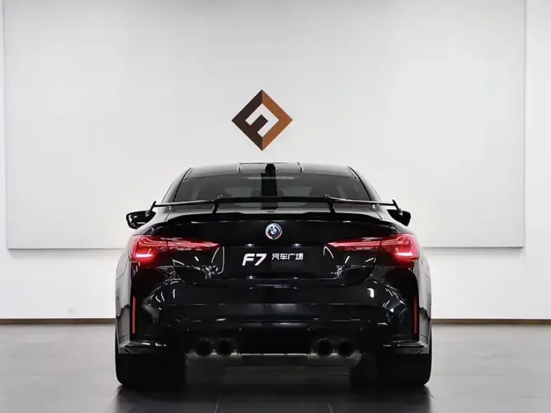 2024 BMW M4 с пробегом 23 000 км