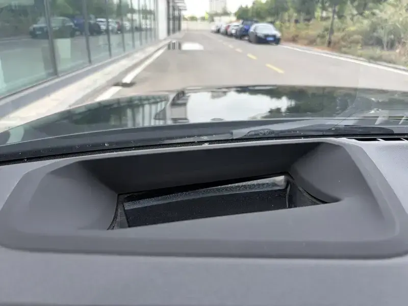 2023 BMW M4 с пробегом 23 000 км