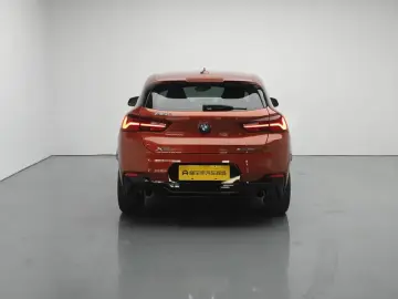 2022 BMW X2 с пробегом 35 600 км