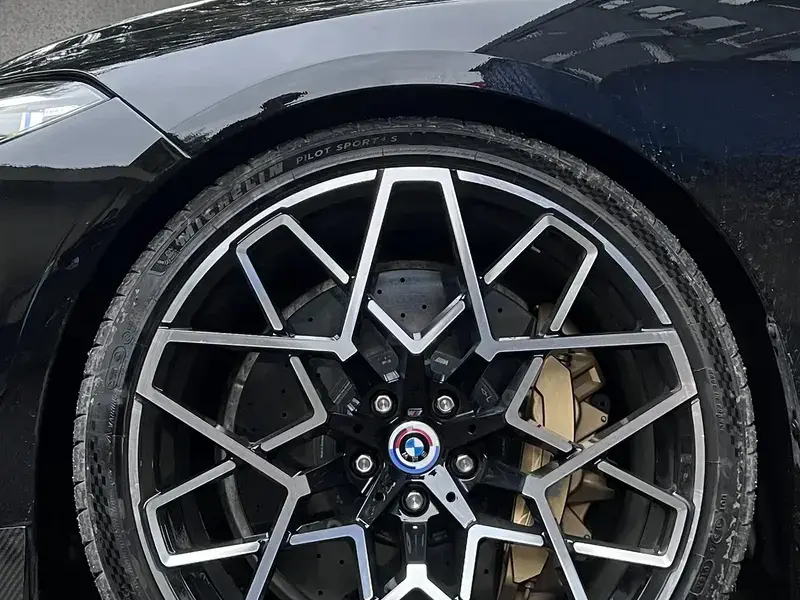2019 BMW M8 с пробегом 46 000 км