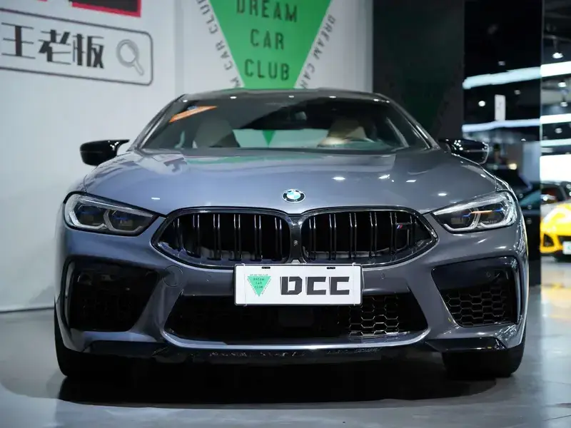 2020 BMW M8 с пробегом 33 600 км