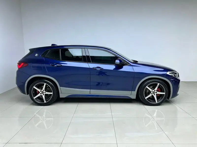 2021 BMW X2 с пробегом 49 800 км