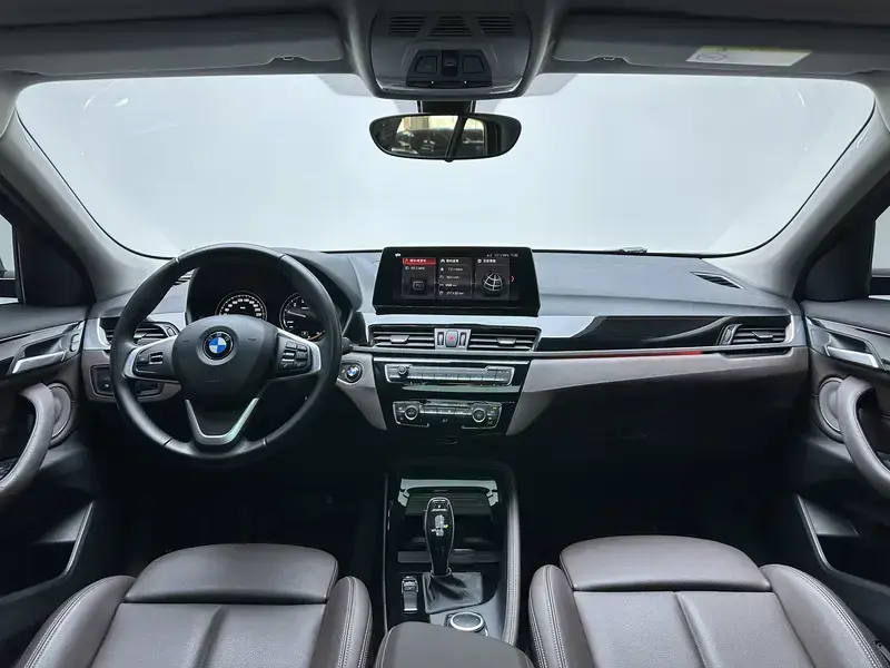 2021 BMW X2 с пробегом 49 800 км