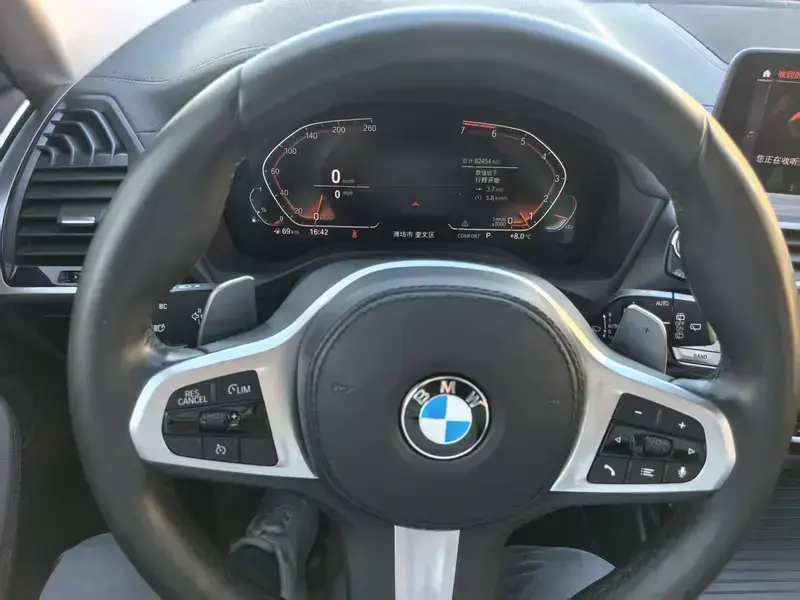 2021 BMW X3 с пробегом 82 000 км