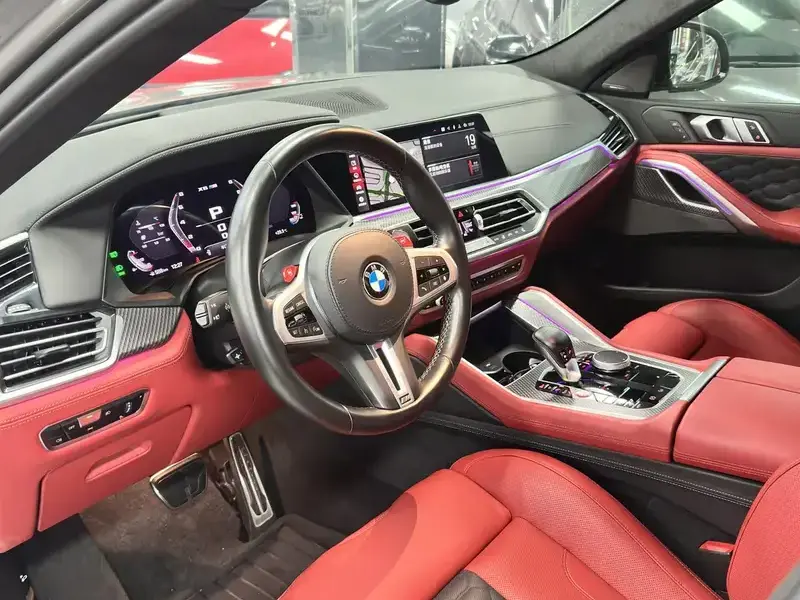 2021 BMW X6 M с пробегом 49 000 км