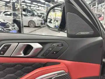 2021 BMW X6 M с пробегом 49 000 км