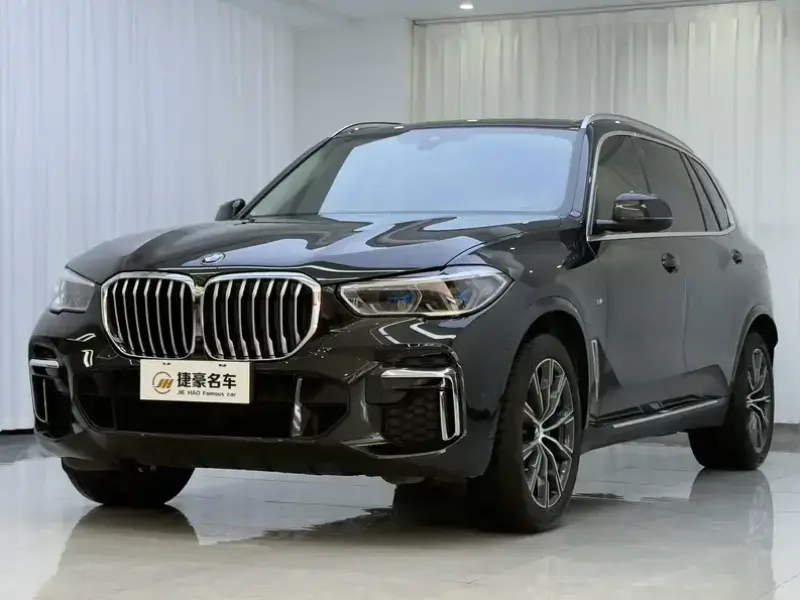 2022 BMW X5 с пробегом 32 000 км