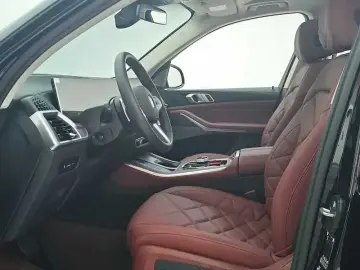2025 BMW X5 с пробегом 9 000 км