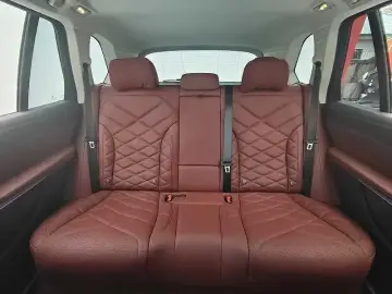 2025 BMW X5 с пробегом 9 000 км