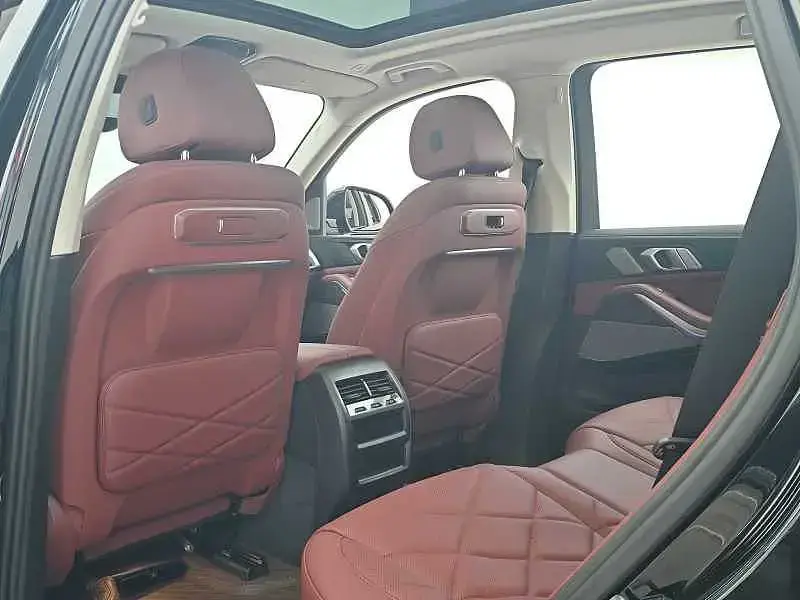 2025 BMW X5 с пробегом 9 000 км