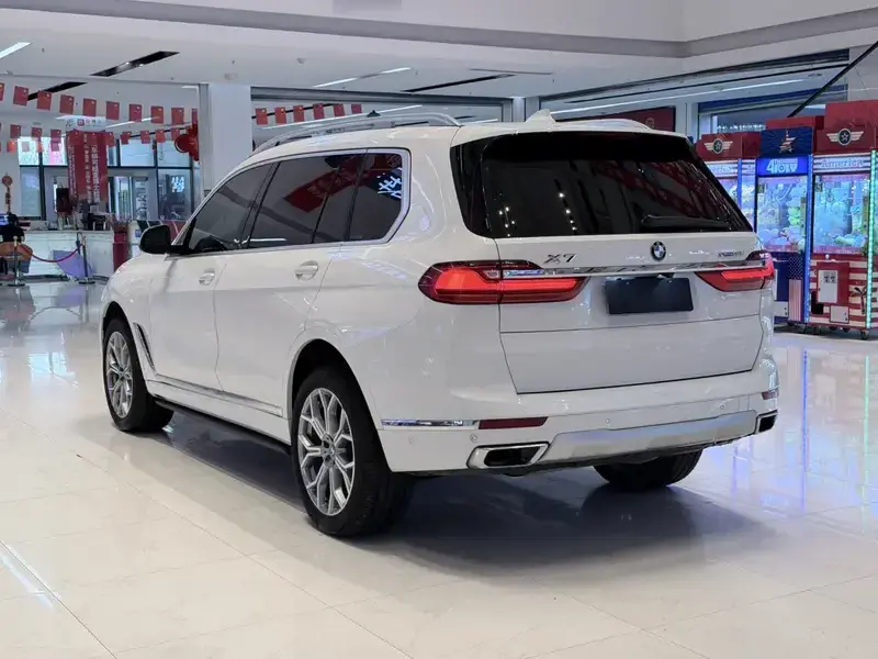 2019 BMW X7 с пробегом 75 000 км