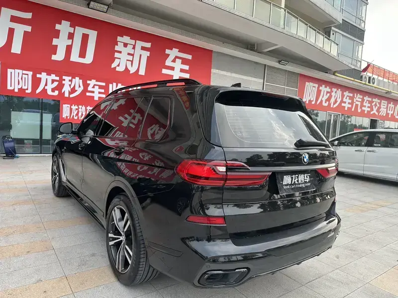 2021 BMW X7 с пробегом 49 100 км
