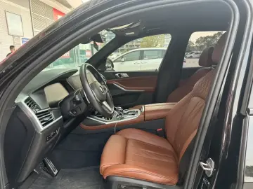 2021 BMW X7 с пробегом 49 100 км