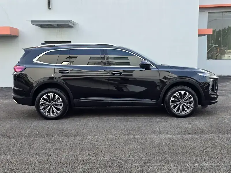 2025 Buick Envision с пробегом 600 км
