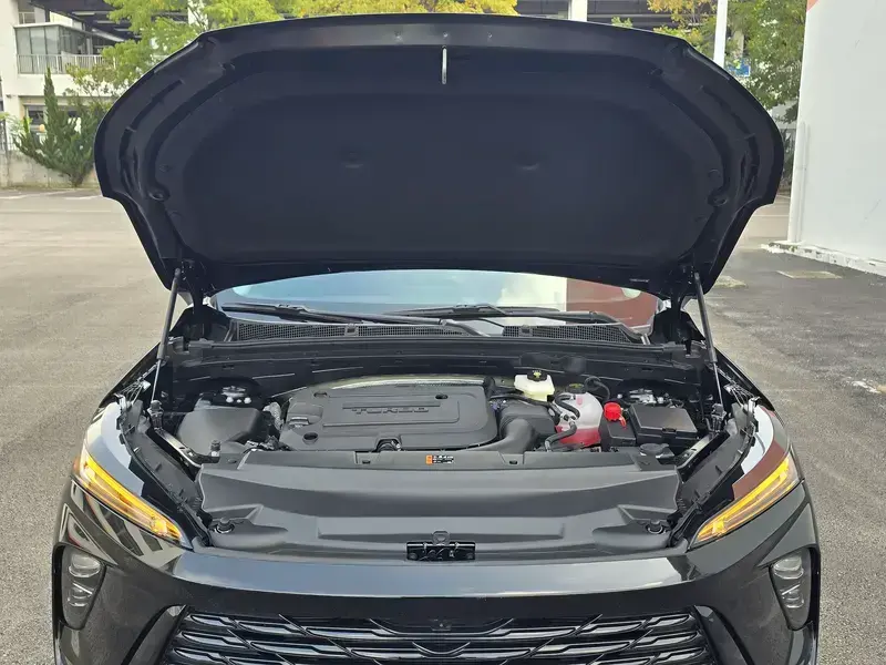 2025 Buick Envision с пробегом 600 км