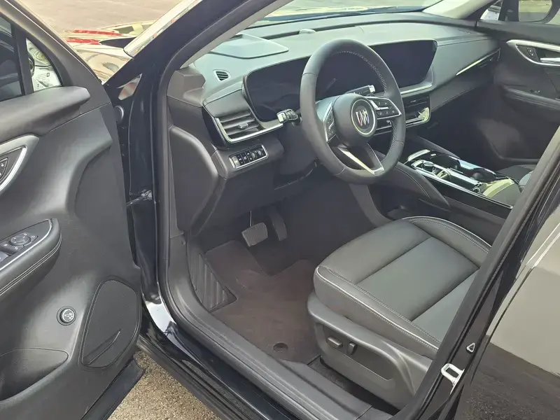 2025 Buick Envision с пробегом 600 км