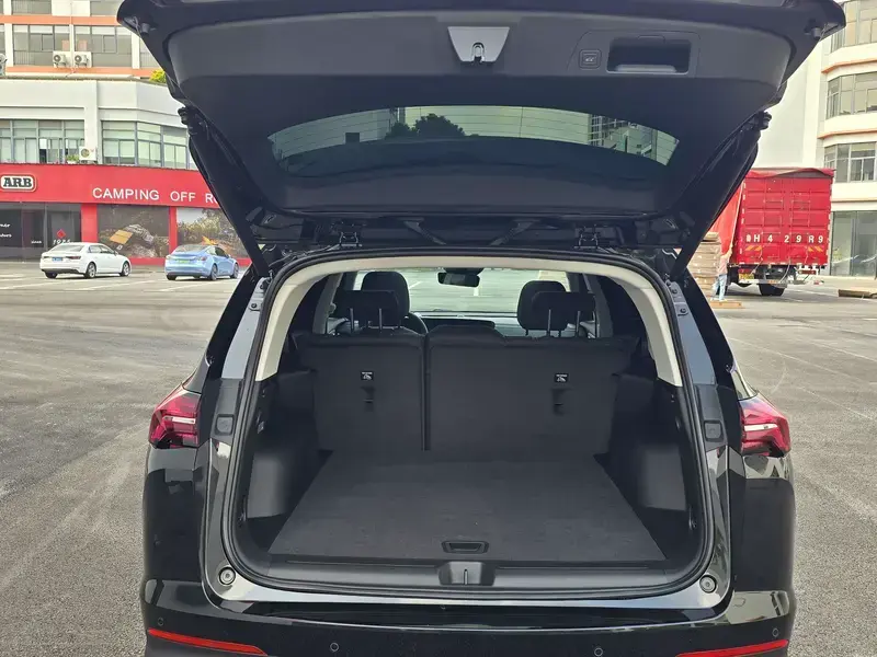 2025 Buick Envision с пробегом 600 км