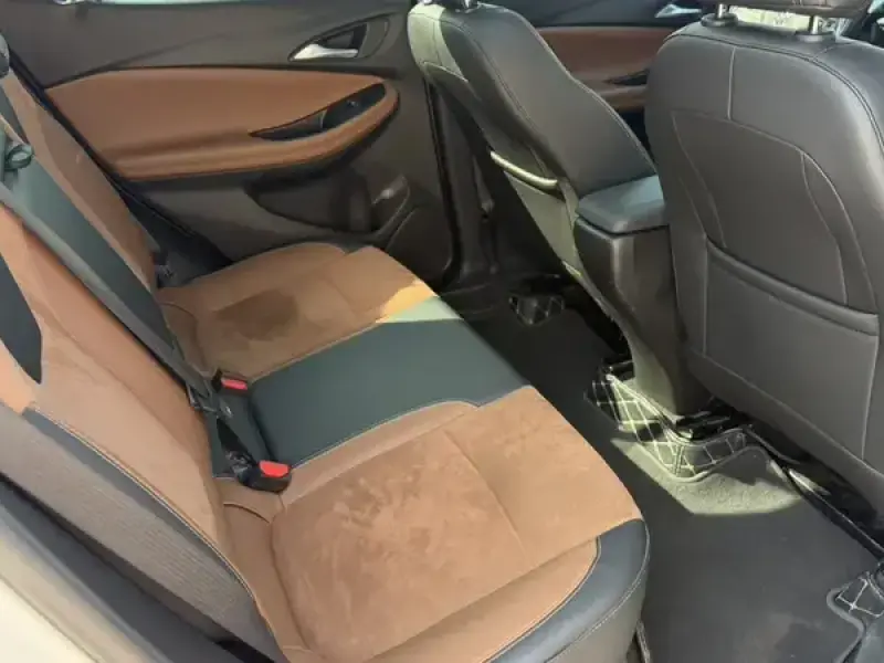 2020 Buick Encore GX с пробегом 88 000 км