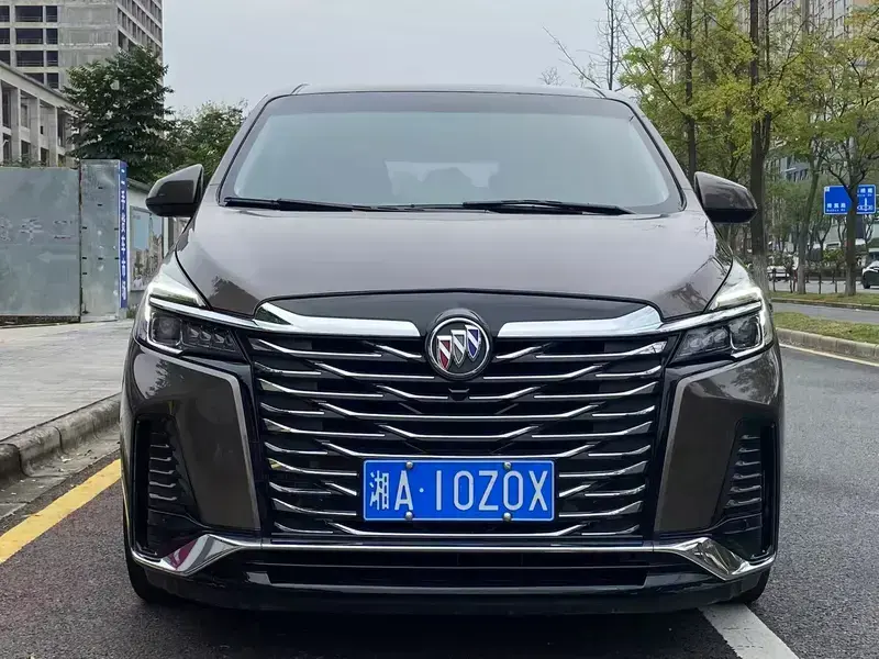 2023 Buick GL8 с пробегом 90 000 км