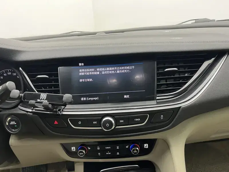 2021 Buick Regal с пробегом 47 000 км
