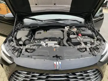 2023 Buick Regal с пробегом 6 000 км