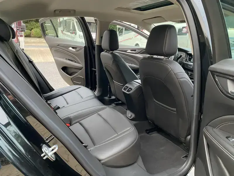 2023 Buick Regal с пробегом 6 000 км