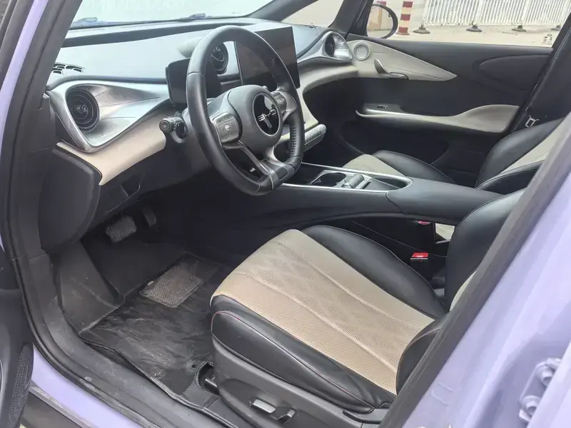 2023 BYD Dolphin с пробегом 42 000 км